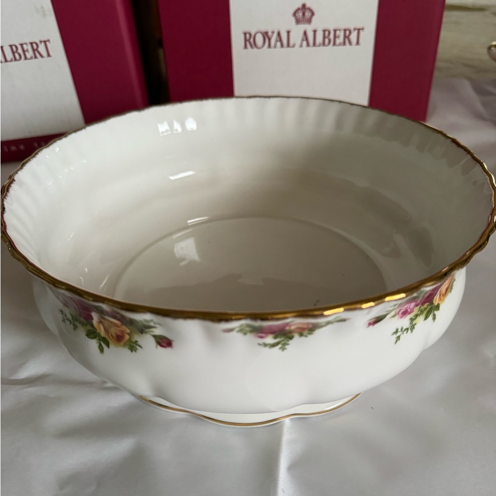 Royal Albert Old Country Roses large Bowl New